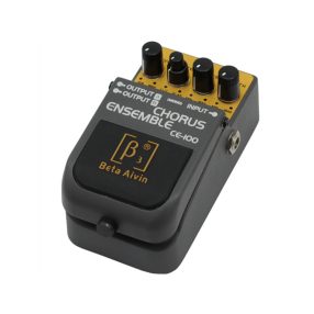 CE-100 Chorus Ensemble pedál